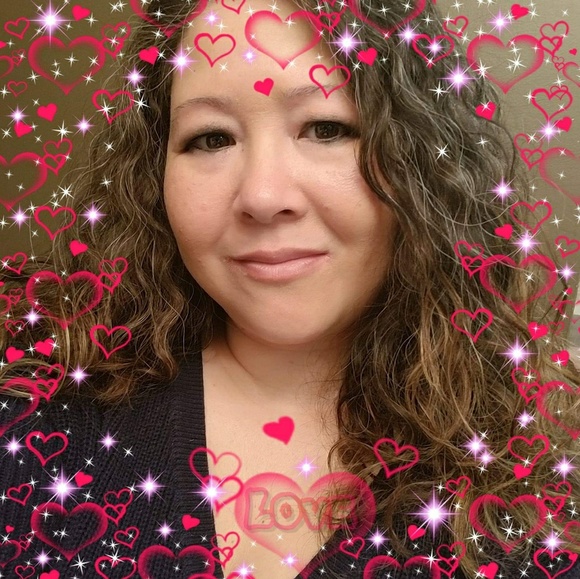 Meet your Posher, Kitty - Picture 2 of 3